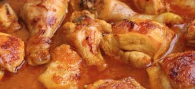 Dominikánská republika - pokrm Pollo guisado