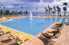 Dominikánský hotel Viva Wyndham Dominicus Palace s bazénem